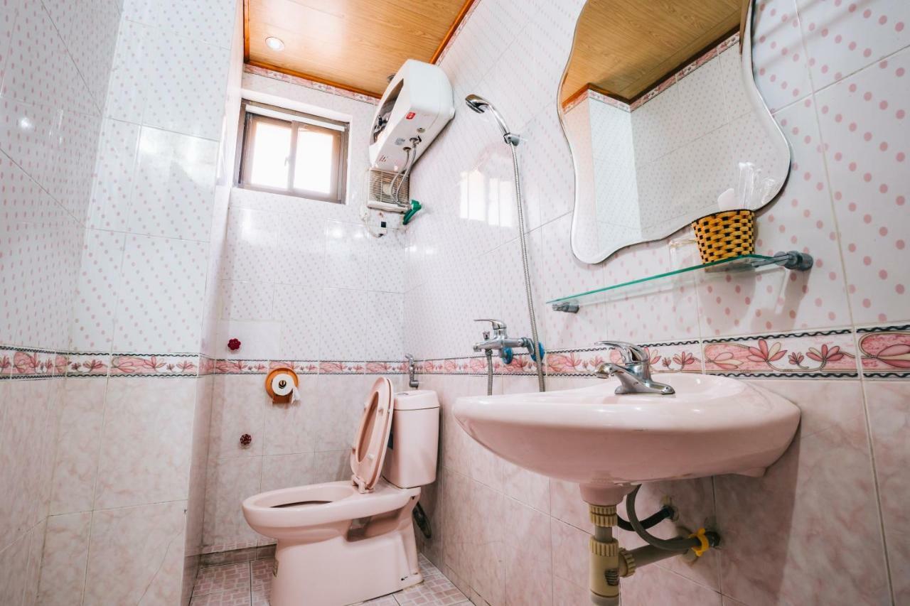 Khách sạn Thành Loan Hoang Nga Esterno foto