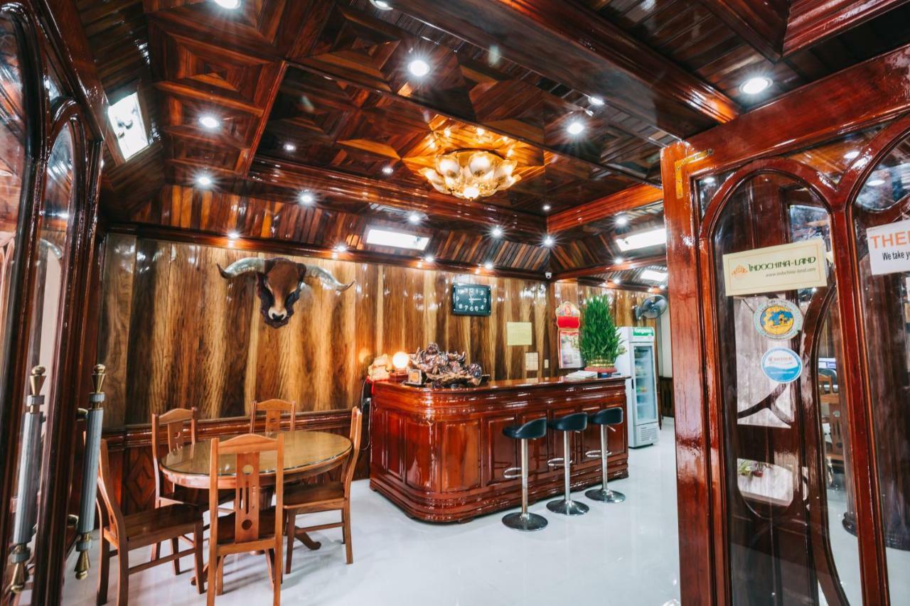 Khách sạn Thành Loan Hoang Nga Esterno foto